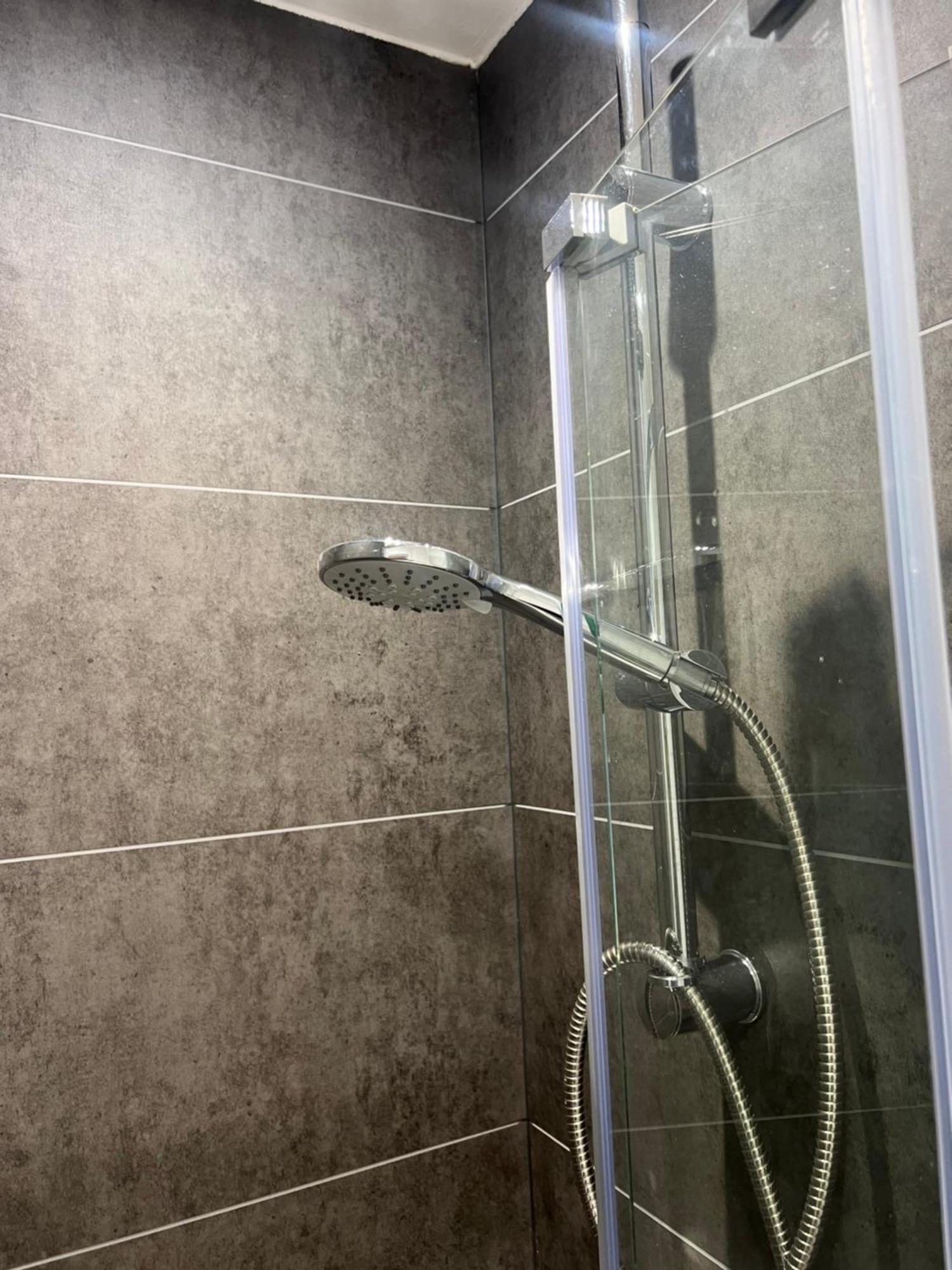 Ashfield New Place Нюкасъл ъндър Лайм Екстериор снимка